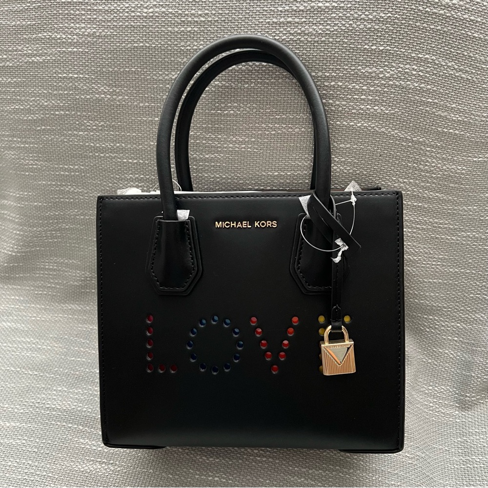 New Michael Kors Women Mercer Black Gold Leather Medium Messenger Satchel
